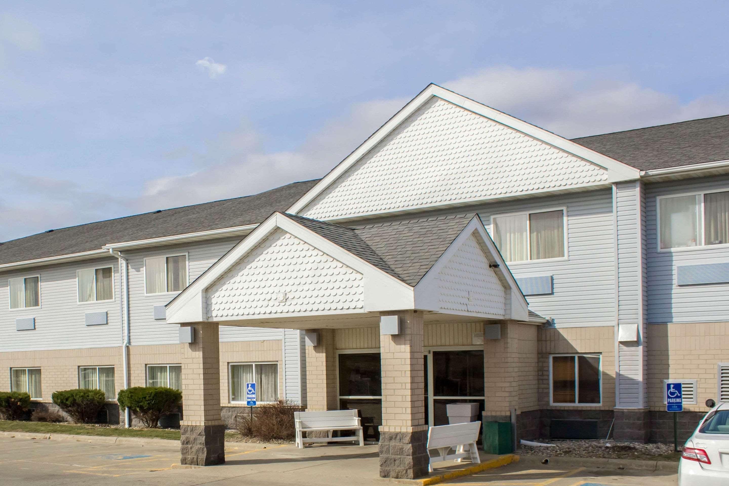 Quality Inn & Suites Су Сити Екстериор снимка