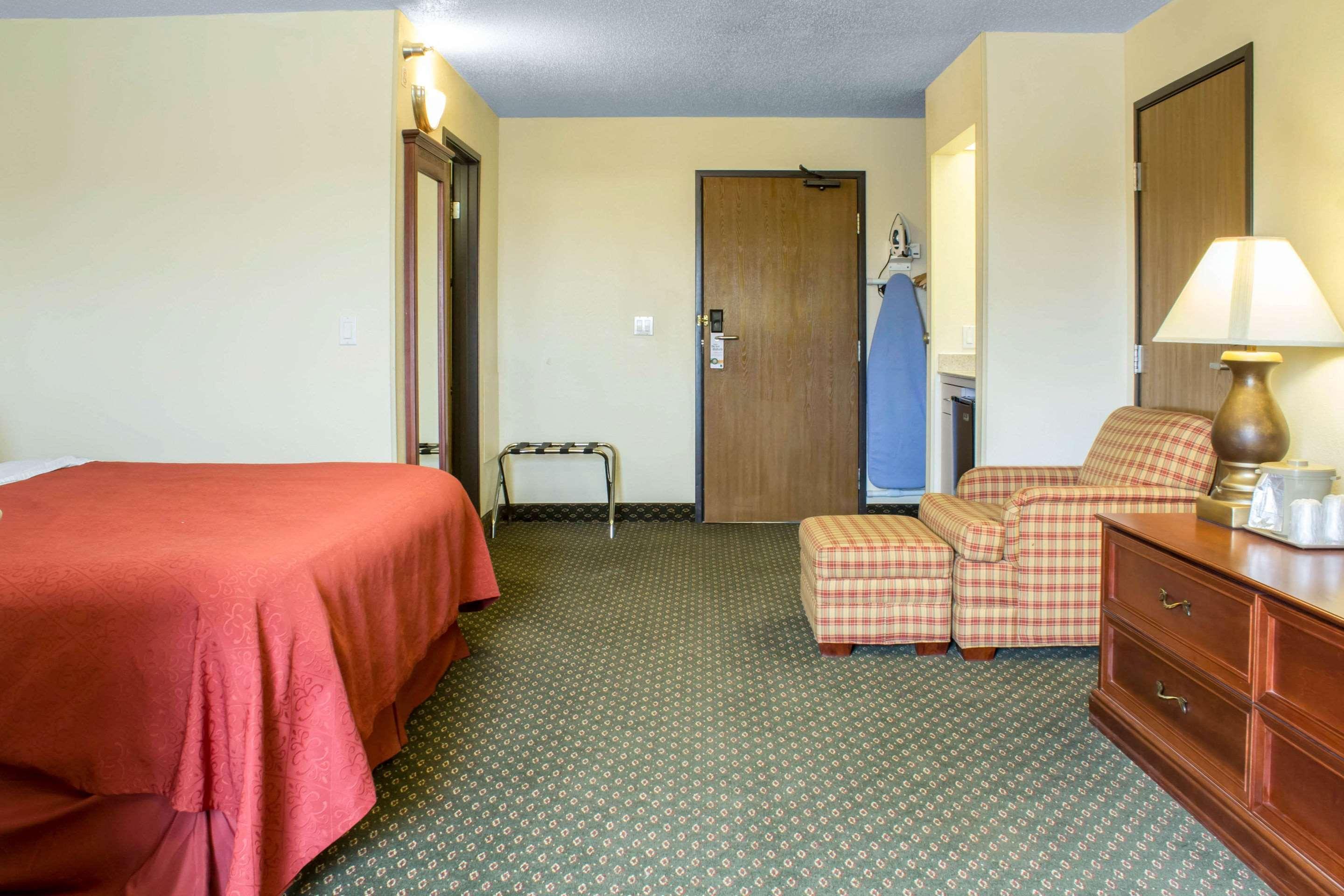 Quality Inn & Suites Су Сити Екстериор снимка